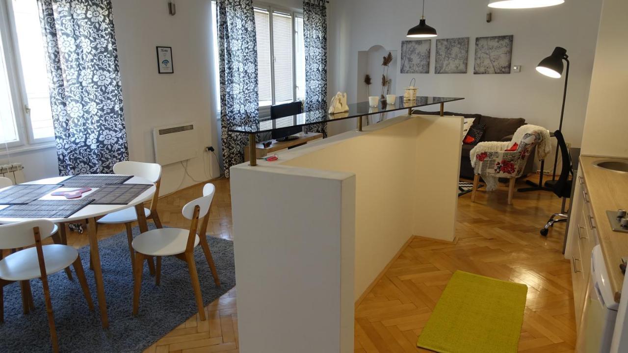 The Riverside Apartment - Downtown Sarajevo Ngoại thất bức ảnh